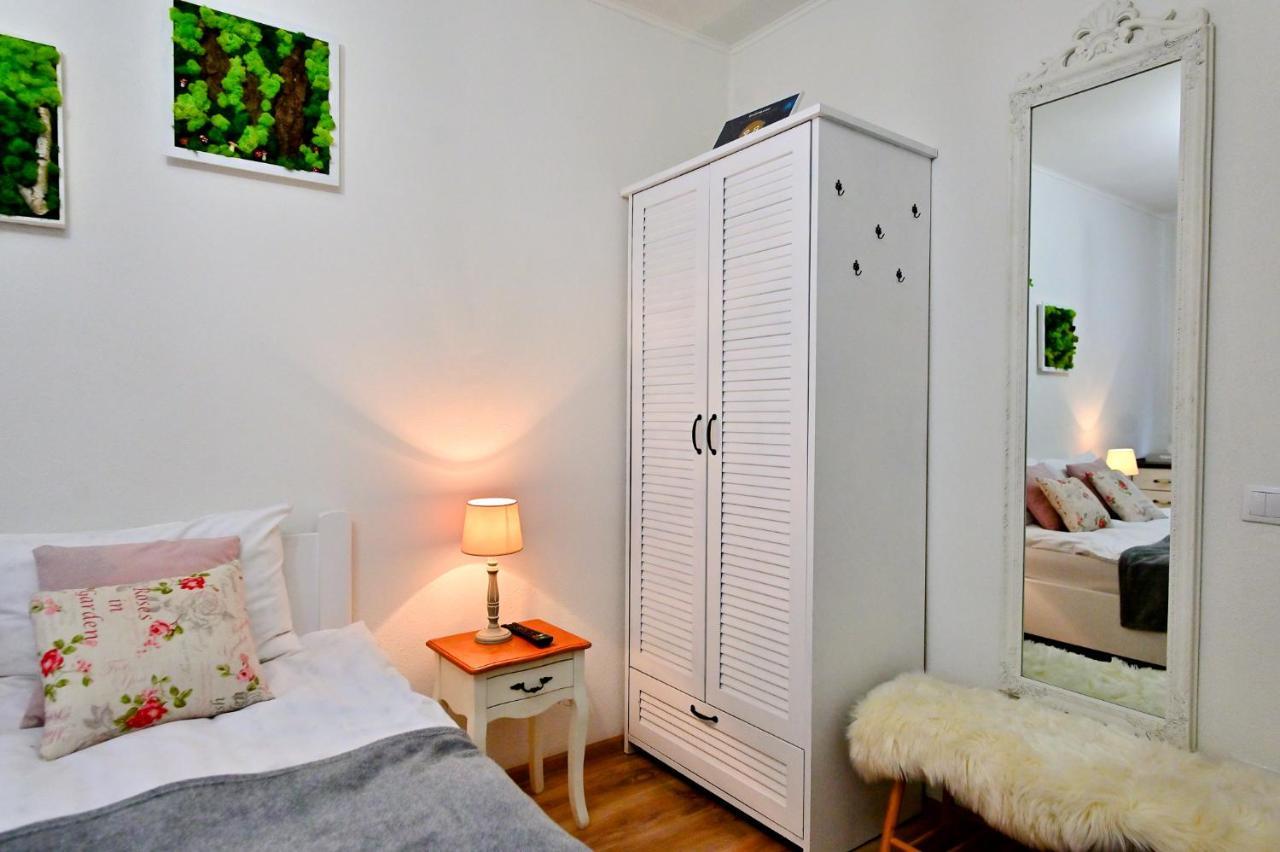 Transilvania Apartment ซีบิว ภายนอก รูปภาพ
